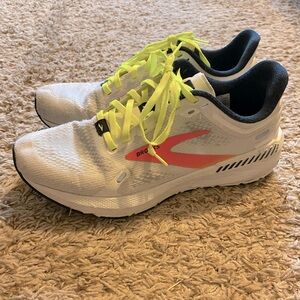 Brooks Launch GTS 9. Women’s 8.5.